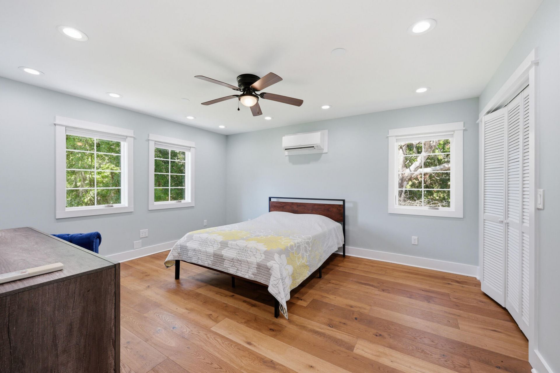 678 Edmonds Drive Photo 37