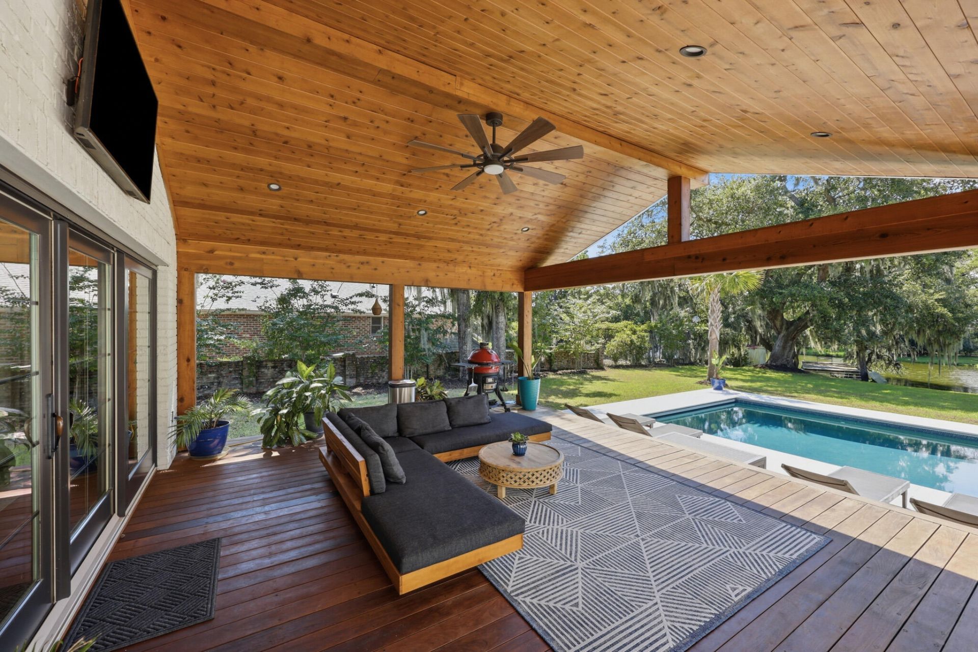 678 Edmonds Drive Photo 45