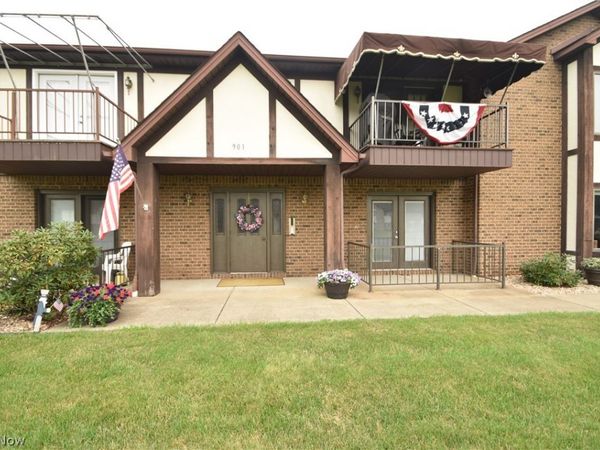 901 Pearson Circle , Unit 2, Boardman, OH 44512
