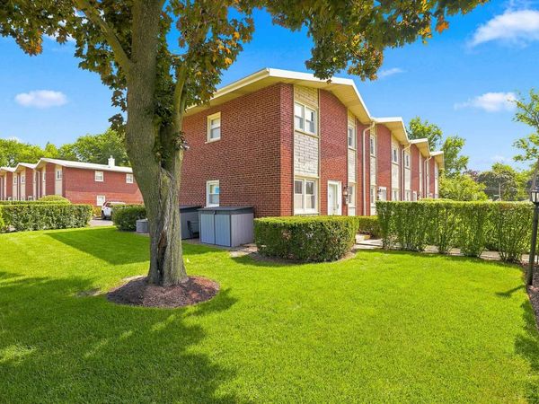 630 HIBBARD Road , Wilmette, IL 60091