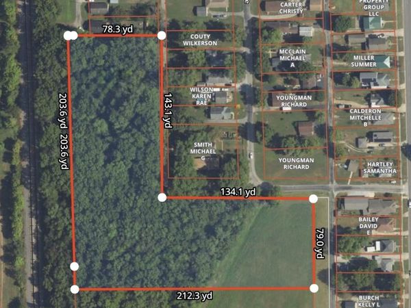 745c Sunset Avenue , Duquoin, IL 62832
