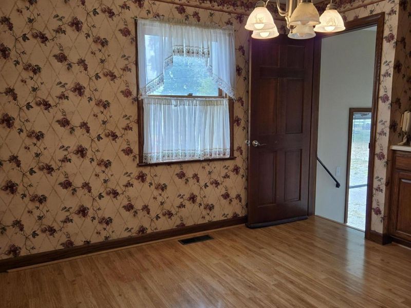 946 E Spring Street, Saint Marys, OH 45885 Photo 3