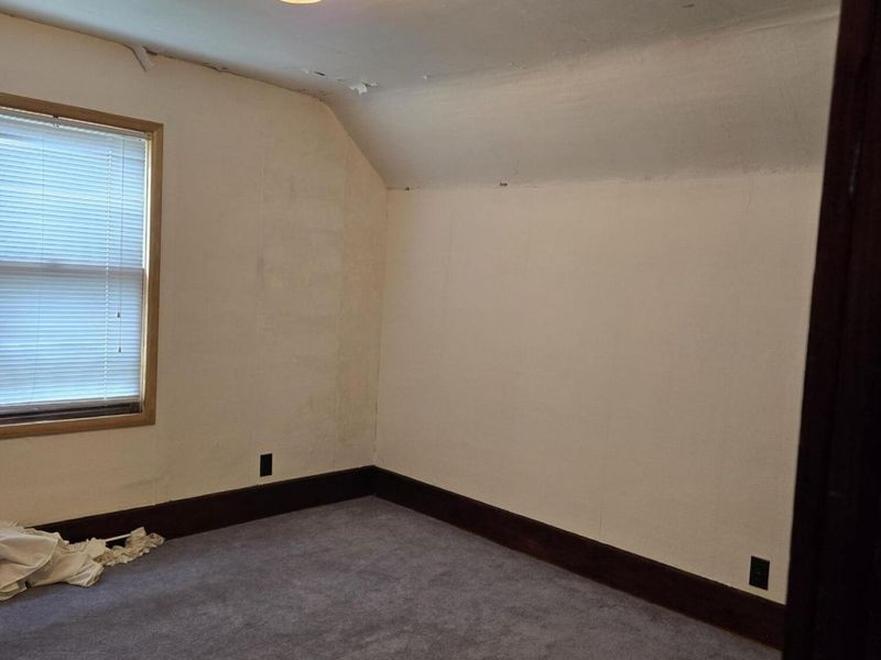 946 E Spring Street, Saint Marys, OH 45885 Photo 9