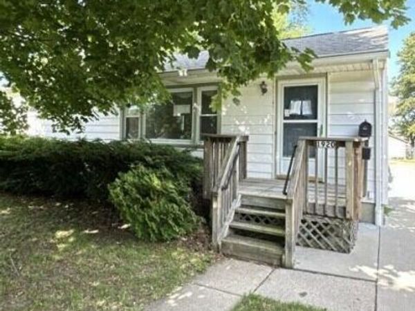 1920 Hall Street, Holt, MI 48842