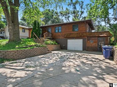 1307 Hansen Avenue, Bellevue, NE 68005