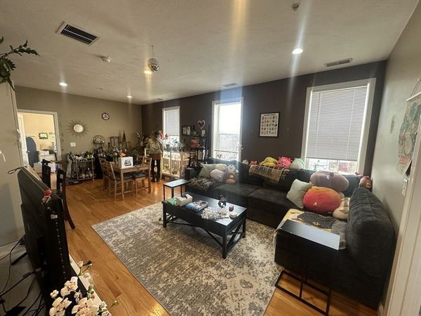 100 Fellsway West, Unit 402, Somerville, MA 02145