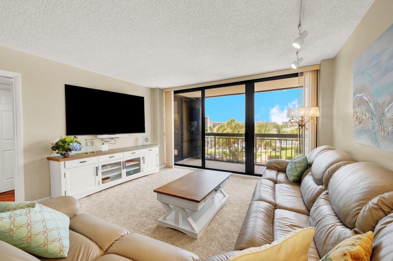 2697 N Ocean Boulevard, Unit F-303, Boca Raton, FL 33431 Photo