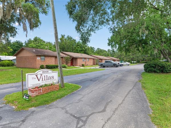20420 NW 243RD DRIVE , HIGH SPRINGS, FL 32643