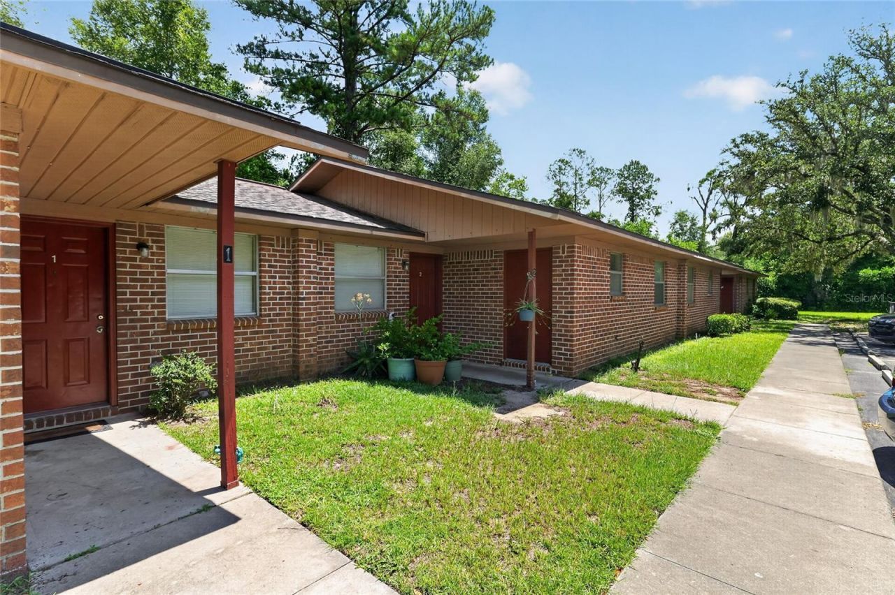 20420 NW 243rd Drive , High Springs, FL 32643 Photo