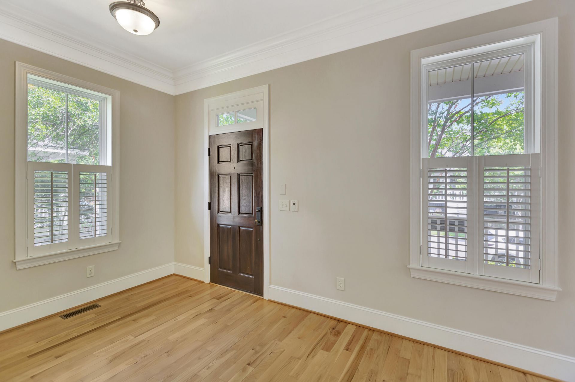 1705 Doldridge Street Photo 5