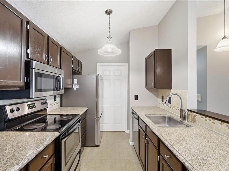 610 Carrington Place, Unit 10-312, Loveland, OH 45140 Photo 18