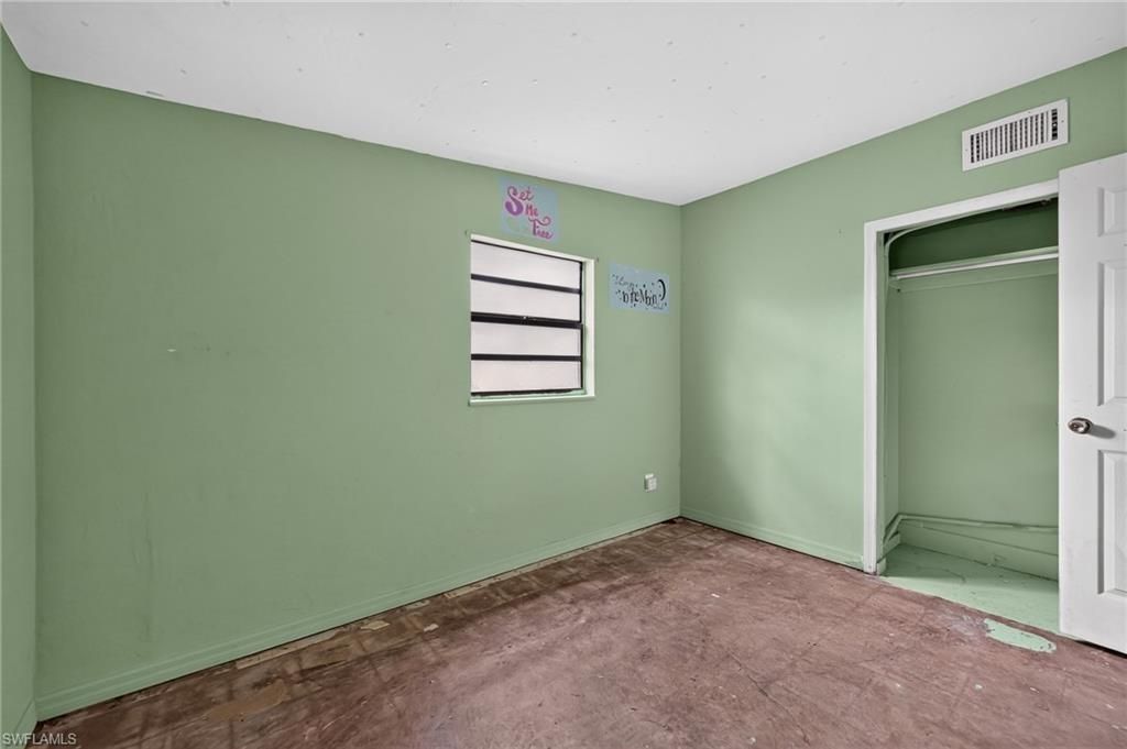 1223 Embassy Ln, Naples, FL 34104 Photo