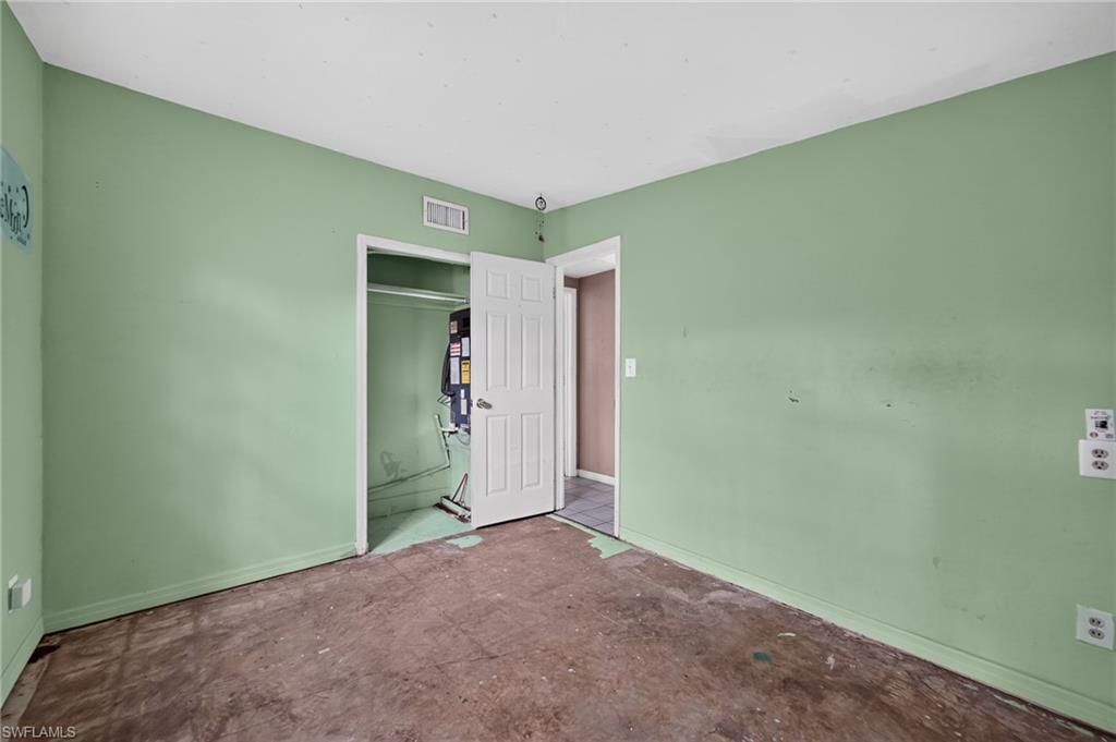 1223 Embassy Ln, Naples, FL 34104 Photo