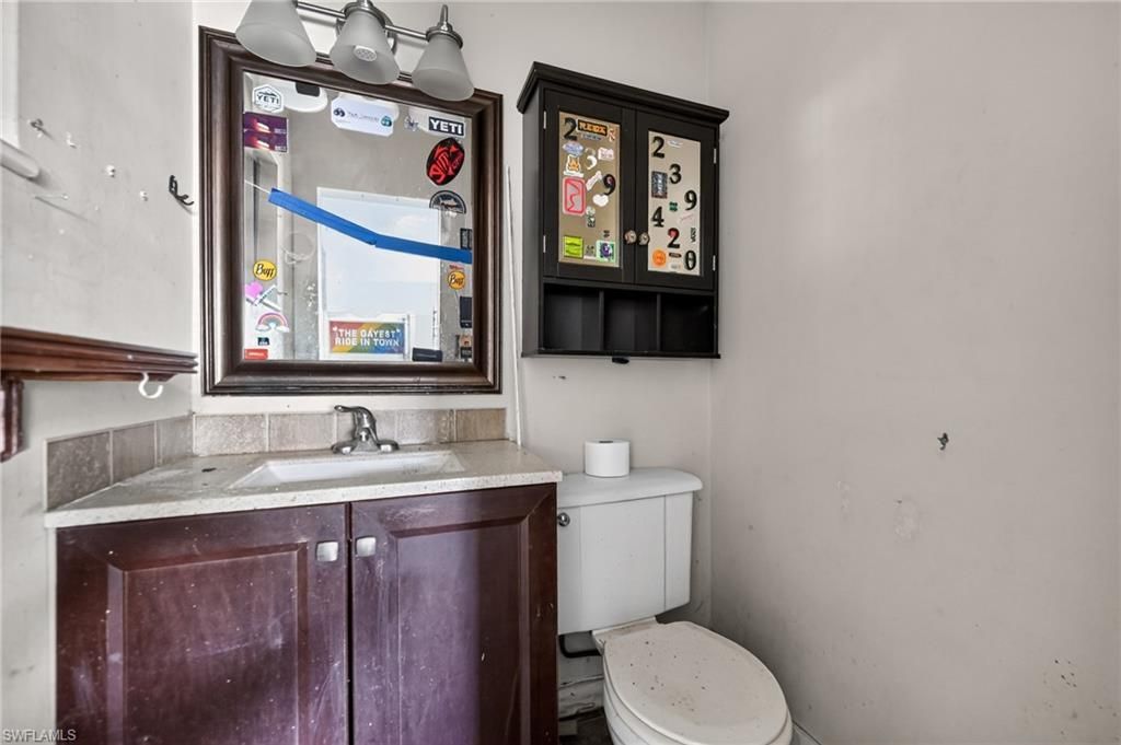 1223 Embassy Ln, Naples, FL 34104 Photo