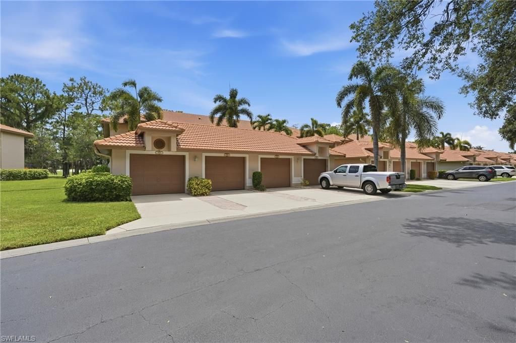 8045 Tiger Cv, Unit 502, Naples, FL 34113 Photo