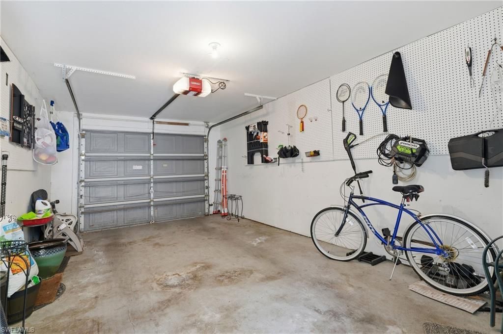 8045 Tiger Cv, Unit 502, Naples, FL 34113 Photo