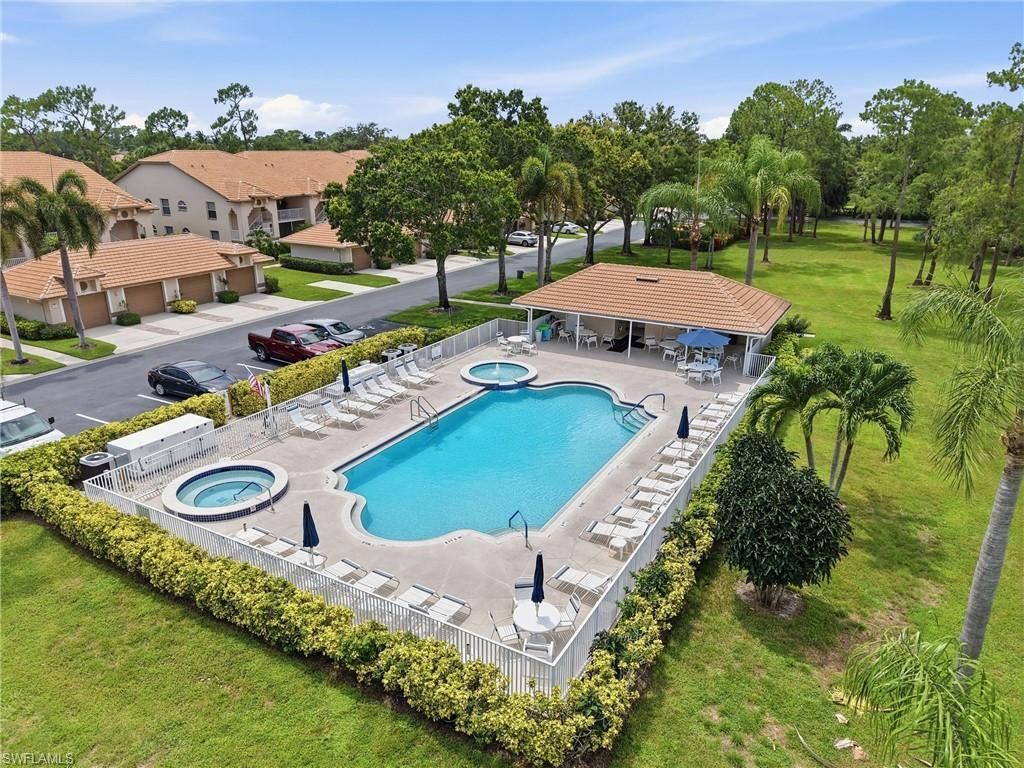 8045 Tiger Cv, Unit 502, Naples, FL 34113 Photo