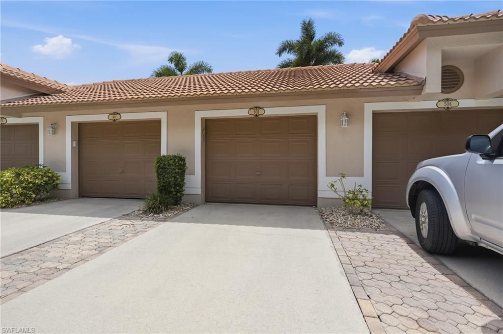 8045 Tiger Cv, Unit 502, Naples, FL 34113 Photo