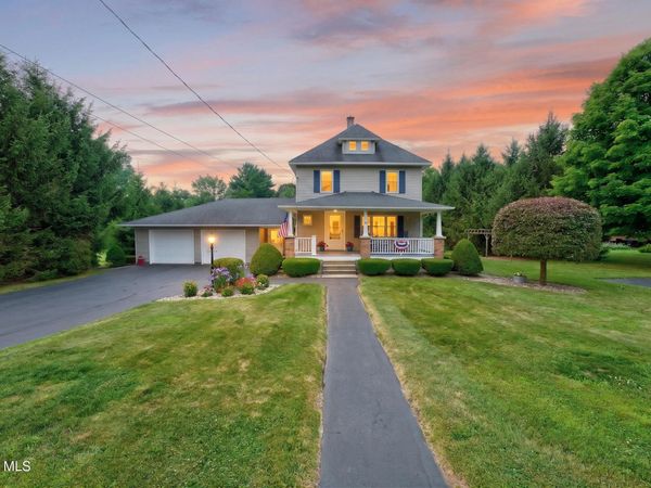 92 Kingsbury Road, Burnt Hills, NY 12027
