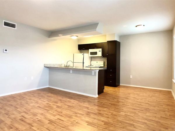 910 Duncan LN , Unit 64, Austin, TX 78705