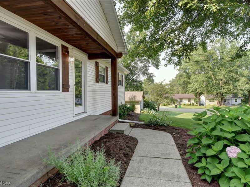 403 Engadine Court SW, Sugarcreek, OH 44681 Photo 22