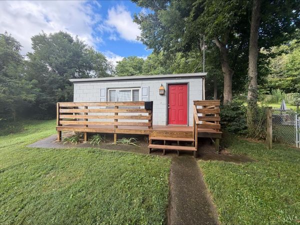 6158 Hillside Avenue, Cincinnati, OH 45233