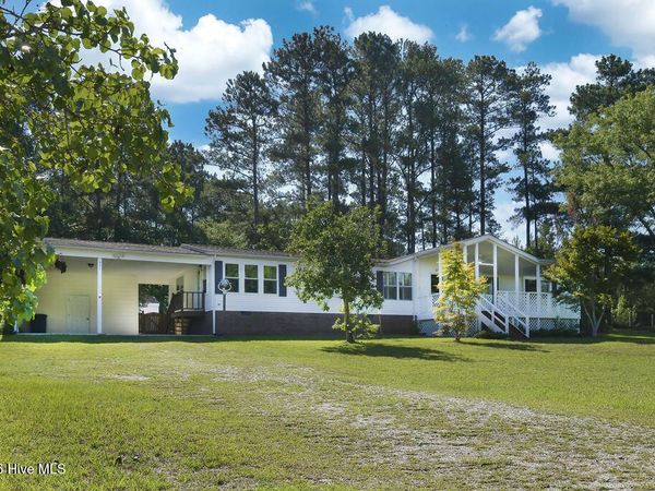 321 White Rock Road , Vass, NC 28394