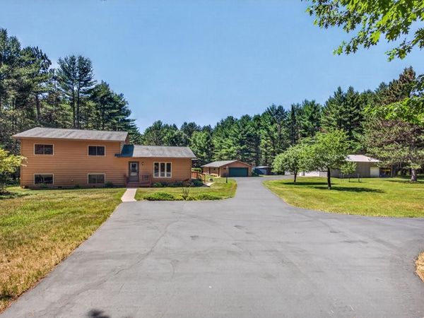 1801 Rangeline Road, Eagle River, WI 54521