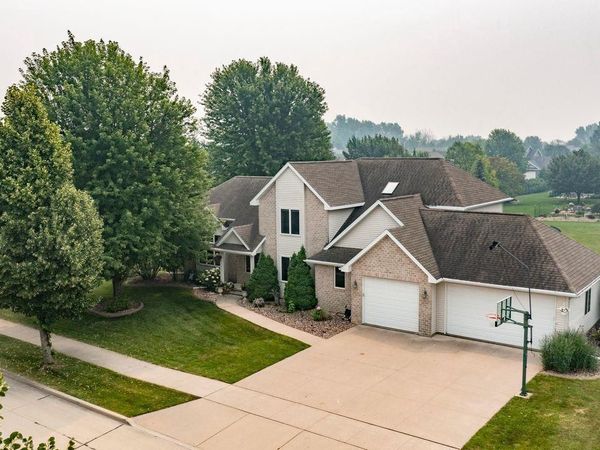 2703 E CORRIDOR DRIVE, Appleton, WI 54913