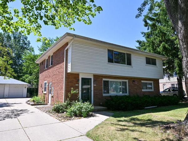 1531 N 116th STREET, Unit 1533, Wauwatosa, WI 53226