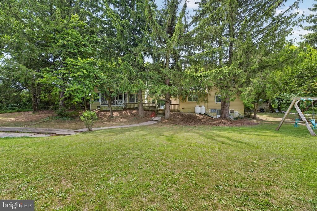 3940 SCHNECK ROAD , SCHNECKSVILLE, PA 18078