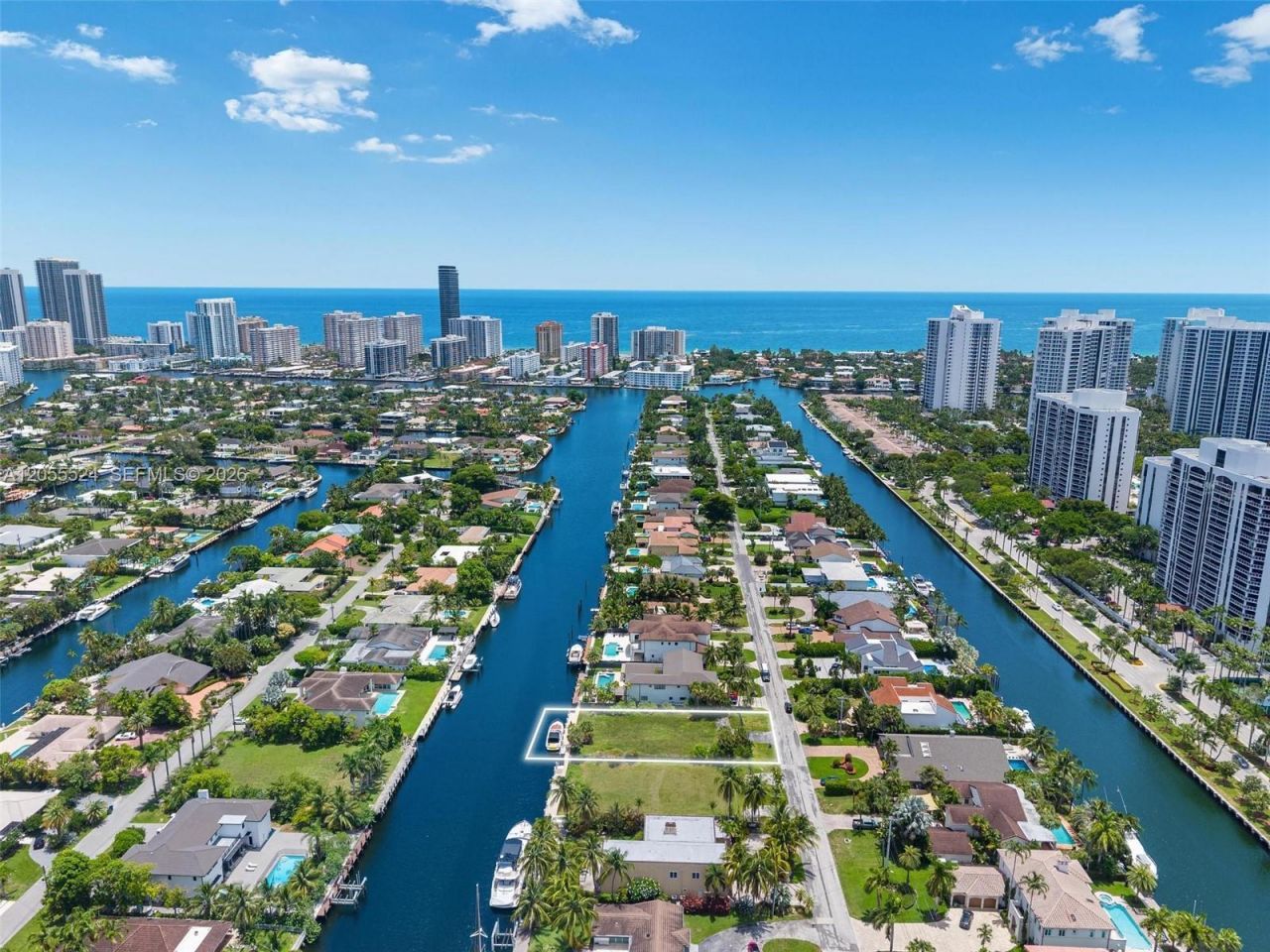 460 Holiday Dr , Hallandale Beach, FL 33009 Photo