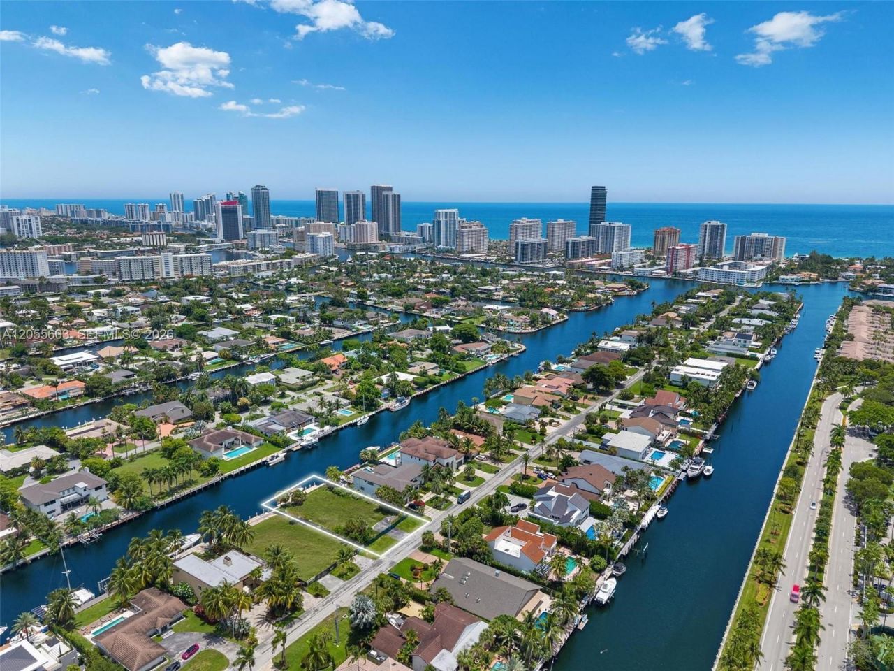 460 Holiday Dr , Hallandale Beach, FL 33009 Photo