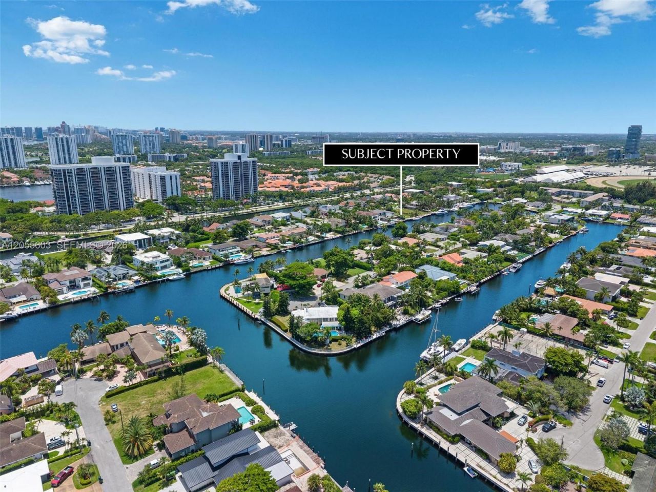 460 Holiday Dr , Hallandale Beach, FL 33009 Photo