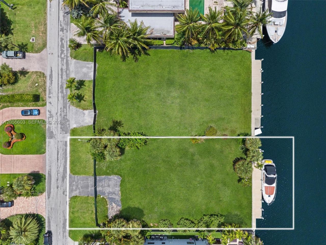 460 Holiday Dr , Hallandale Beach, FL 33009 Photo