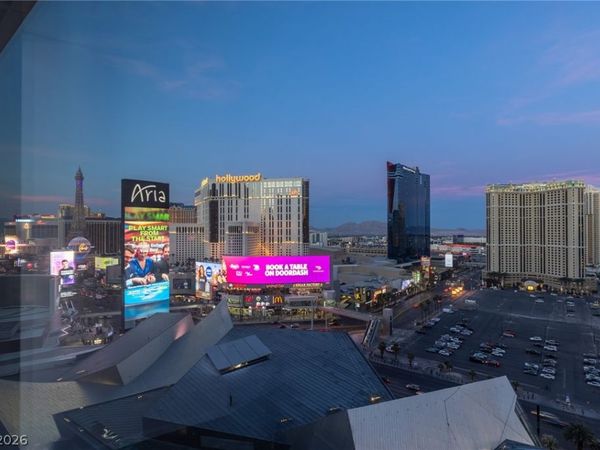 3722 Las Vegas Boulevard , Unit 1503, Las Vegas, NV 89158