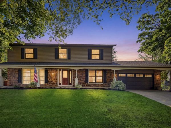 6920 Chelsea Drive NE, Cedar Rapids, IA 52402