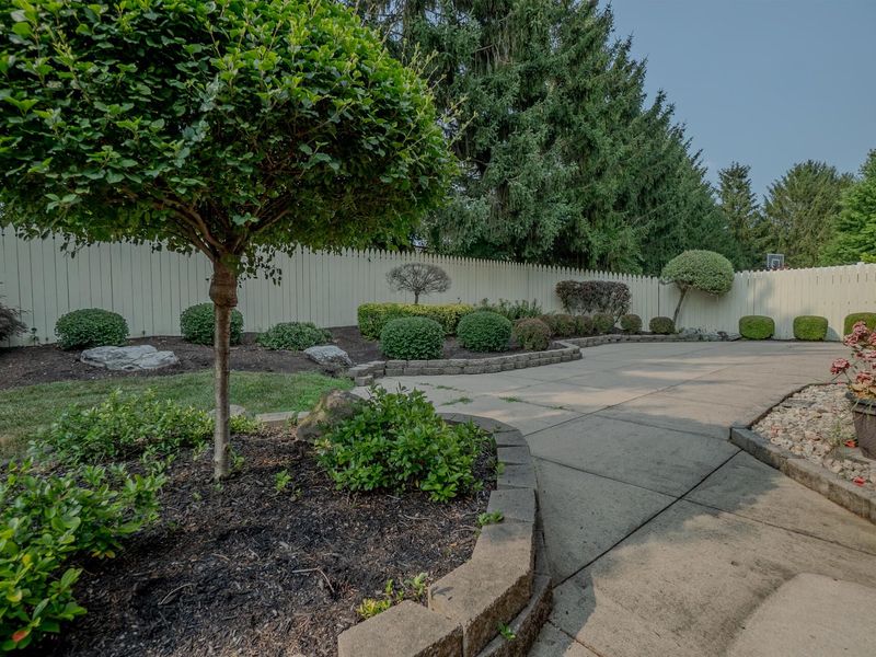 1579 Timberidge , Sidney, OH 45365 Photo 23