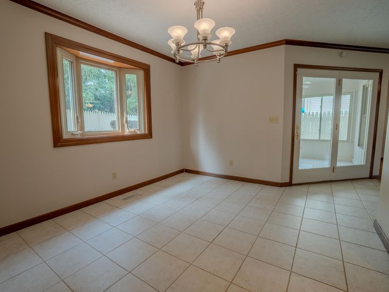 1579 Timberidge , Sidney, OH 45365 Photo 9