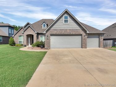 3915 S 15th Place , Broken Arrow, OK 74011