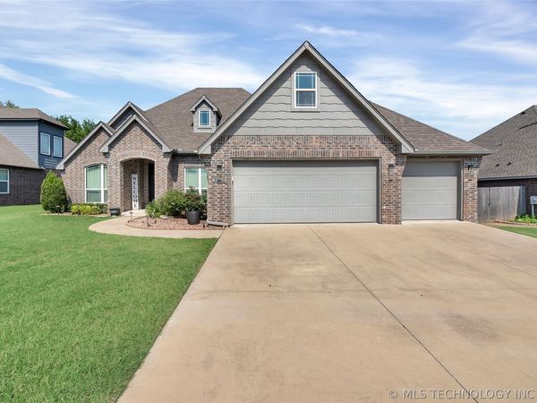 3915 S 15th Place , Broken Arrow, OK 74011