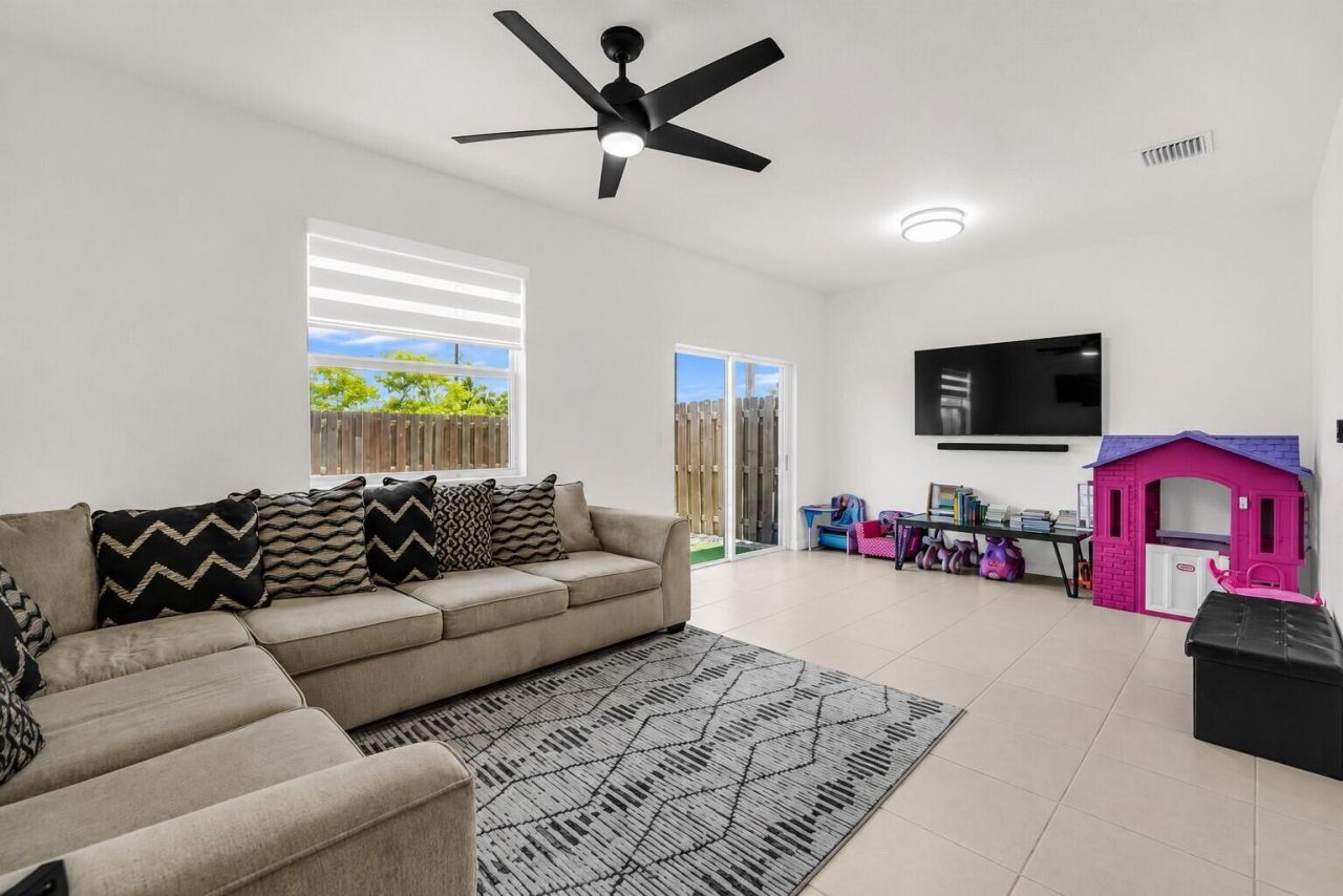 16229 SW 288th Terrace, Homestead, FL 33033 Photo