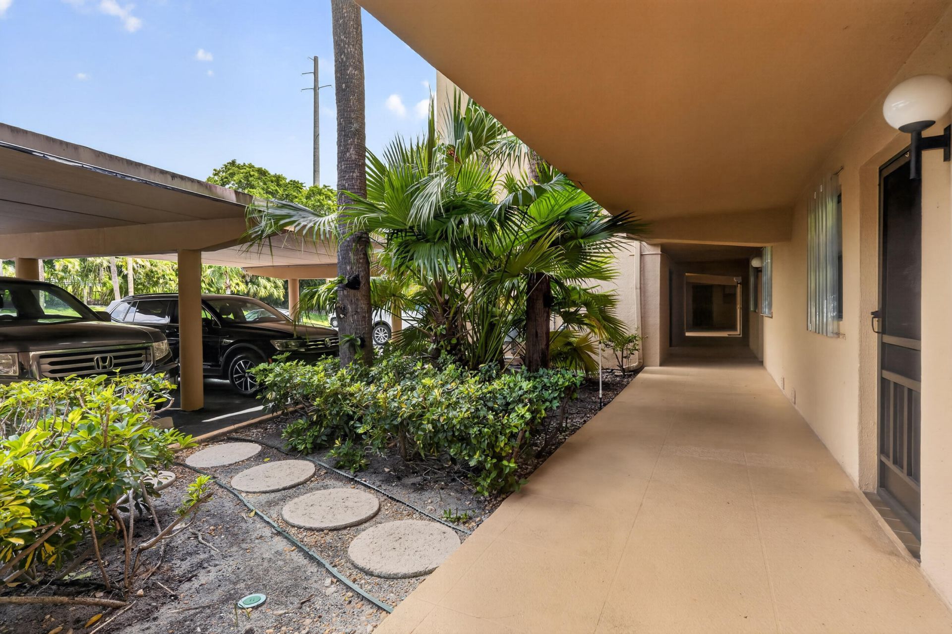1036 Us Highway 1, Unit 121, North Palm Beach, FL 33408 Photo