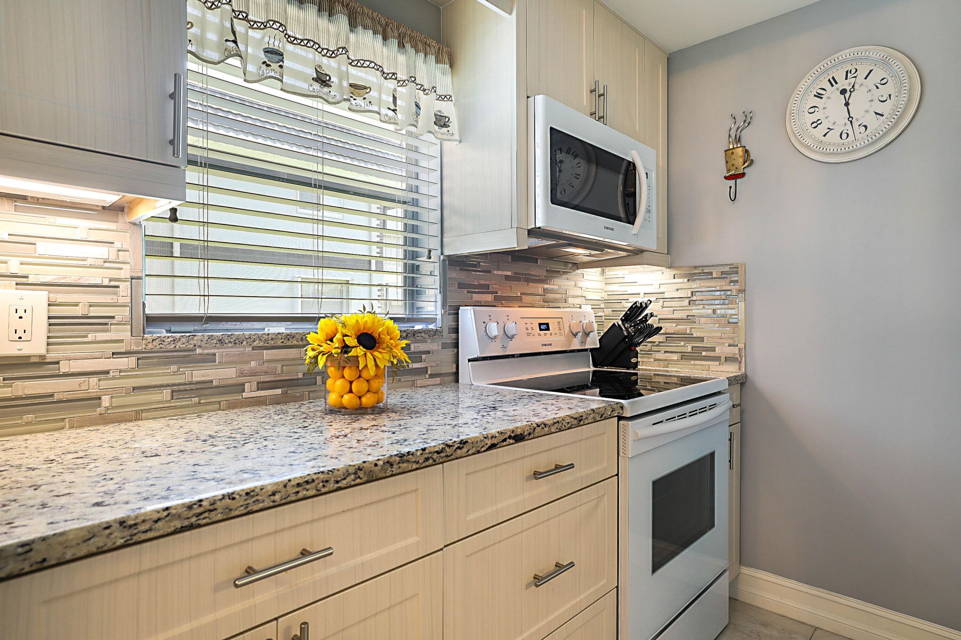 308 Saxony G, Delray Beach, FL 33446 Photo