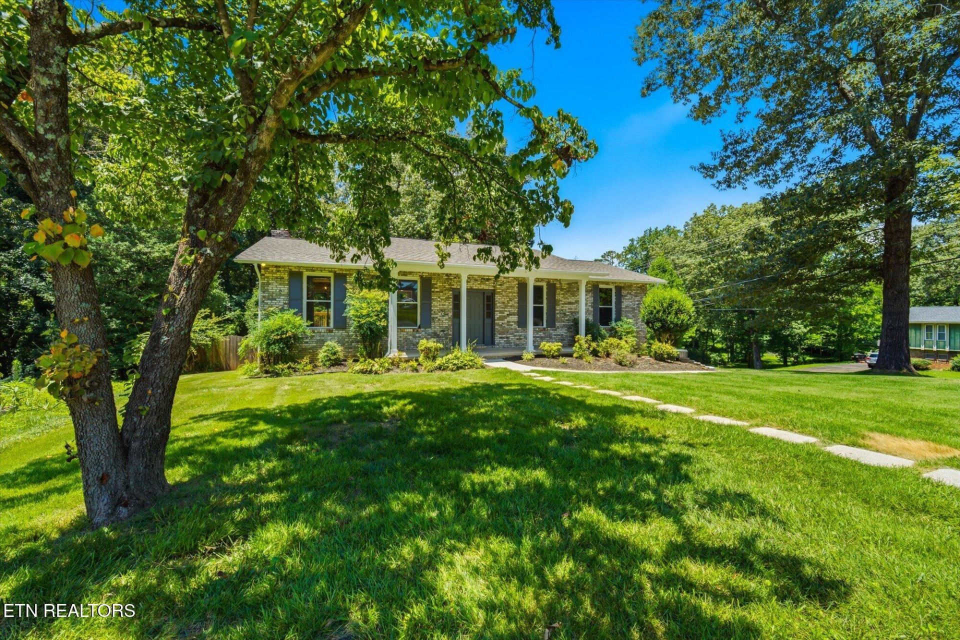 1016 Lovell View Circle, Knoxville, TN 37932 Main Photo