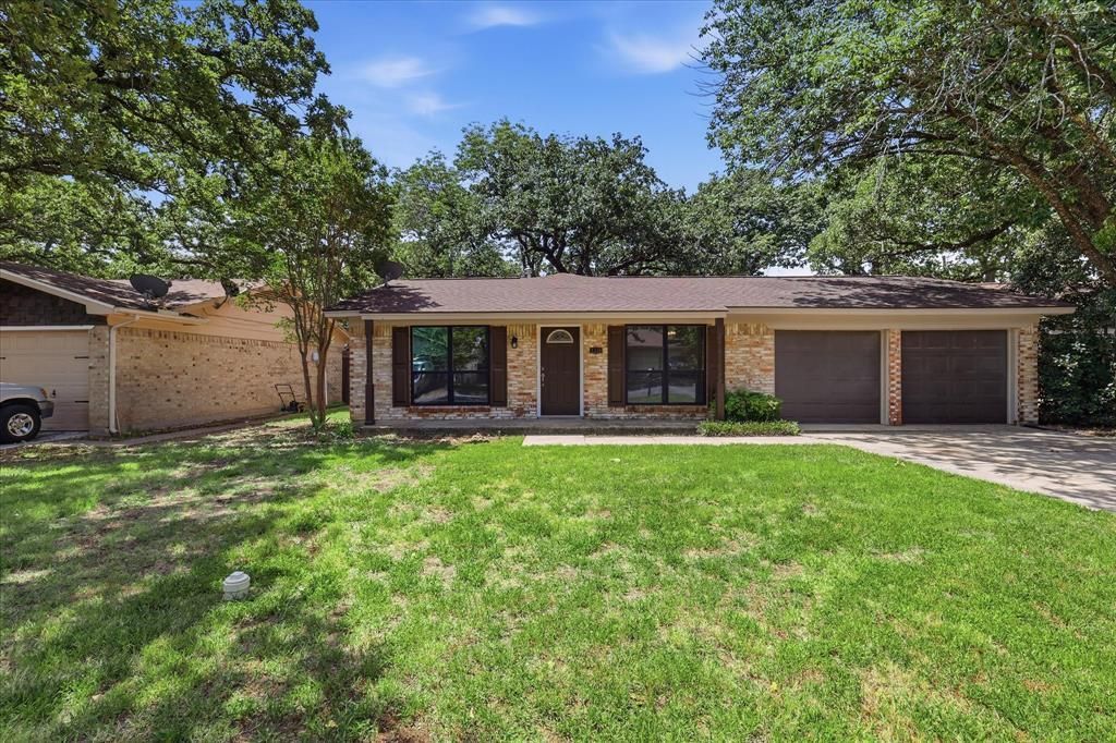 3318 Woodthrush Lane, Denton, TX 76209 Main Photo