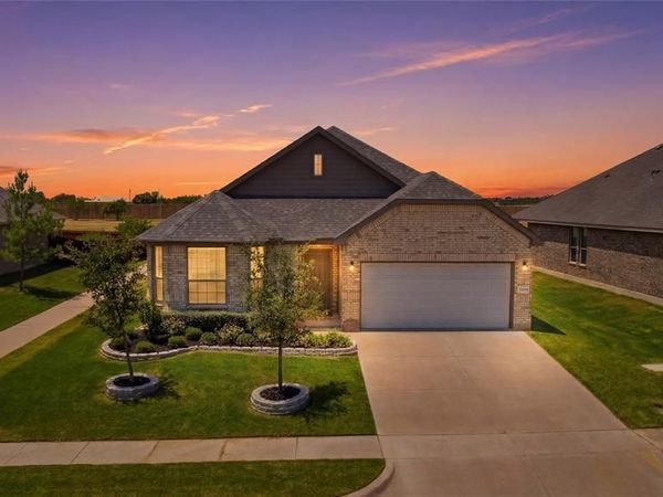 1500 Seabiscuit Drive, Granbury, TX 76049