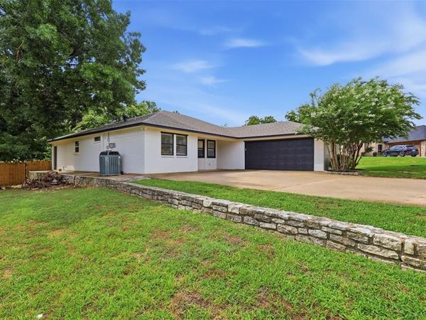 9705 Rosalie Court, Granbury, TX 76049