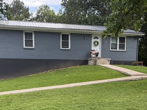 726 Lafayette Rd, Clarksville, TN 37042