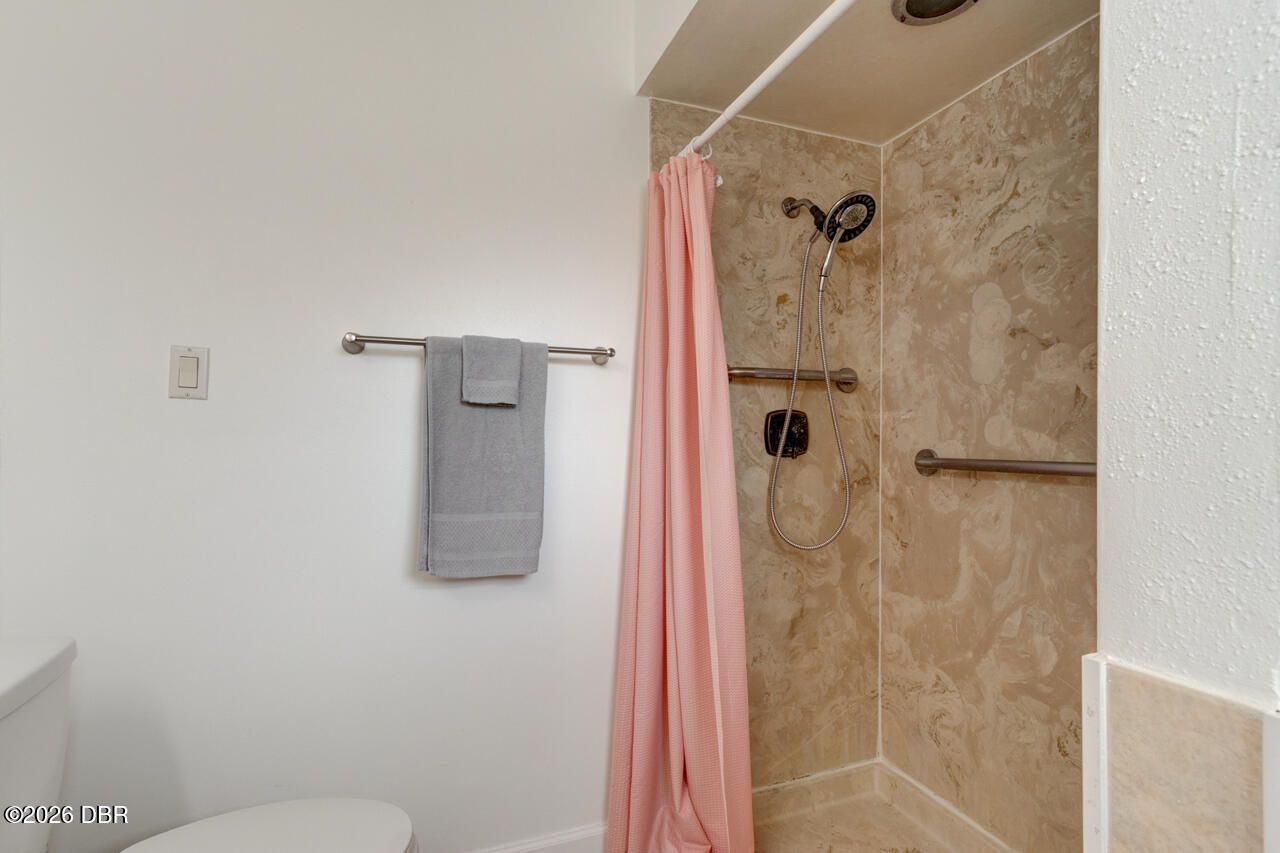 103 Dee Street, New Smyrna Beach, FL 32168 Photo